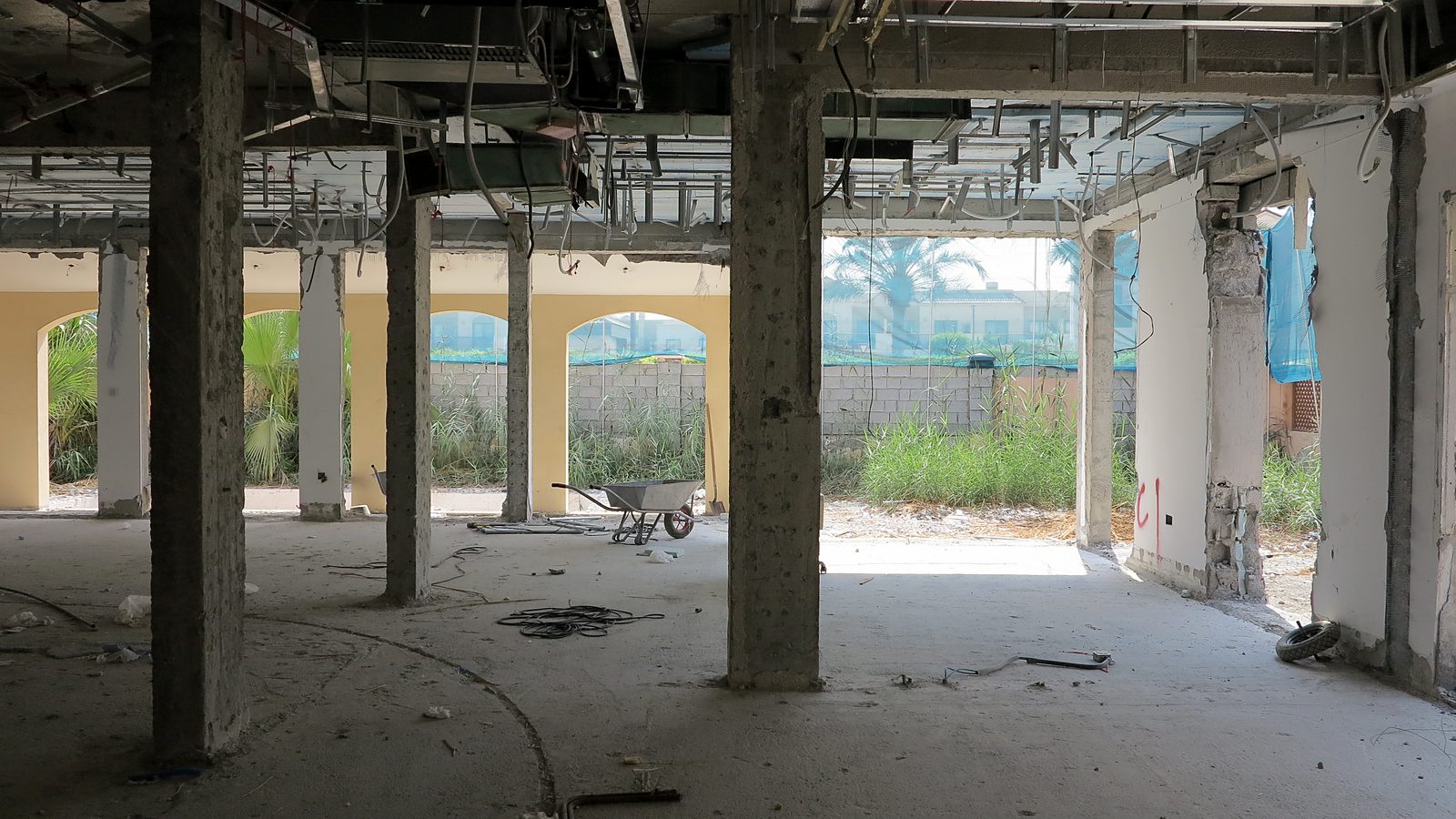 Ground floor stripped to its columns